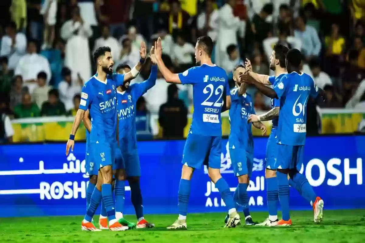 عاصفة غضب من جمهور الهلال على النجم ..