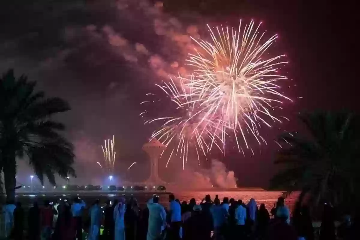 متى تبدأ الألعاب النارية؟؟! أماكن ومواعيد الألعاب النارية بعيد الفطر في السعودية