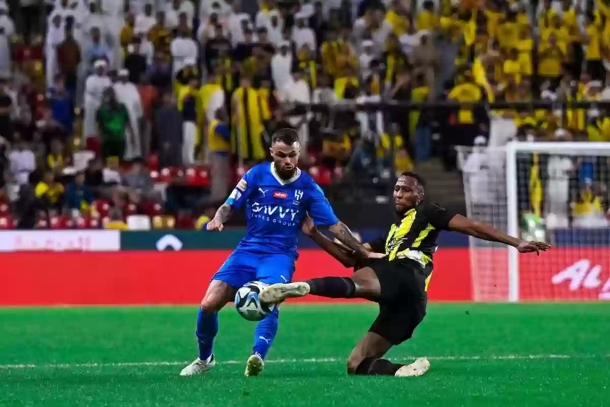 مظاهر الشجار تظهر على نجوم الاتحاد والهلال بعد السوبر السعودي