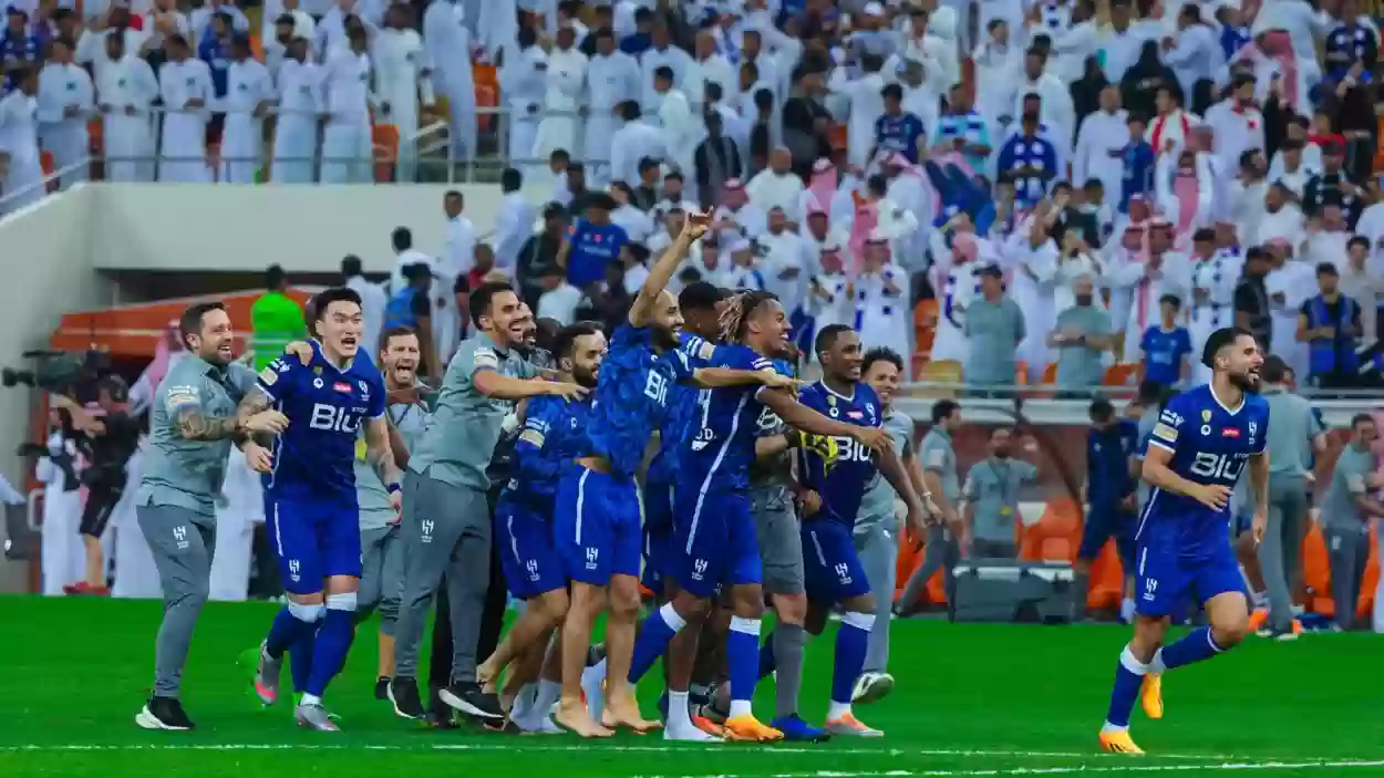 أفضل محترف في العقد الأخير!! ثُعبان الهلال انتهى عصره